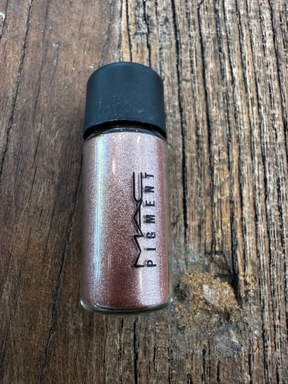 MAC Cosmetics Pigment Shimmering Rose-Gold Loose Eyeshadow